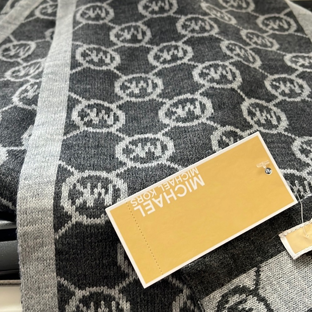 Women Scarves-Michael Kors -